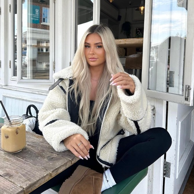 Lange Dames Jas van Zachte Fleece – Comfortabele Witte Teddy Jacket voor Koude Dagen 1