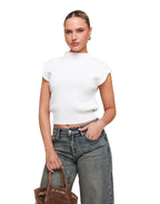 Witte Gebreide Mouwloze Spencer-Top met Ronde Hals voor Comfortabele Casual Look – Verkrijgbaar in Maat S/M 0