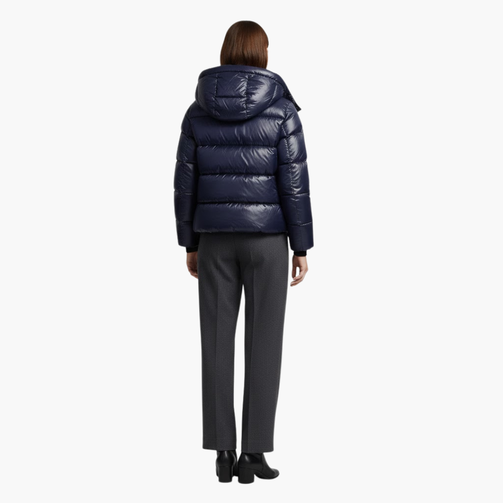 Women's Quilted Jacket with Hood and Front Pockets – Stylish Winter Coat for Comfort and Warmth 4