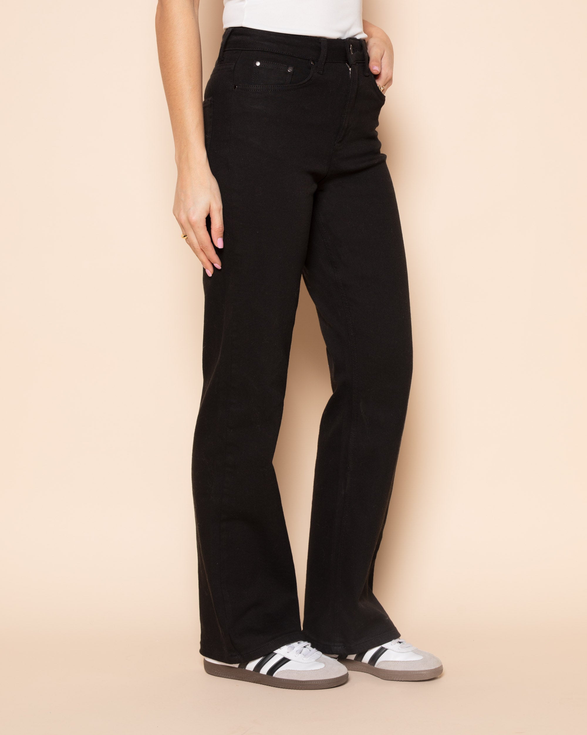 Zwarte Bootcut Jeans met Stretch en Diverse Lengtes – Comfortabele Pasvorm en Praktische Zakken 2